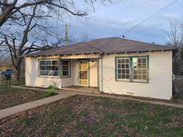 1485 N McCart,  Stephenville,  TX 76401