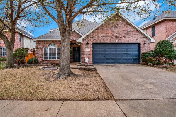 9217 Inverness Drive, Rowlett, TX 75089