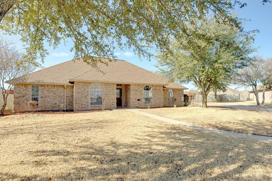 1402 Parkwood Court, Stephenville, TX 76401