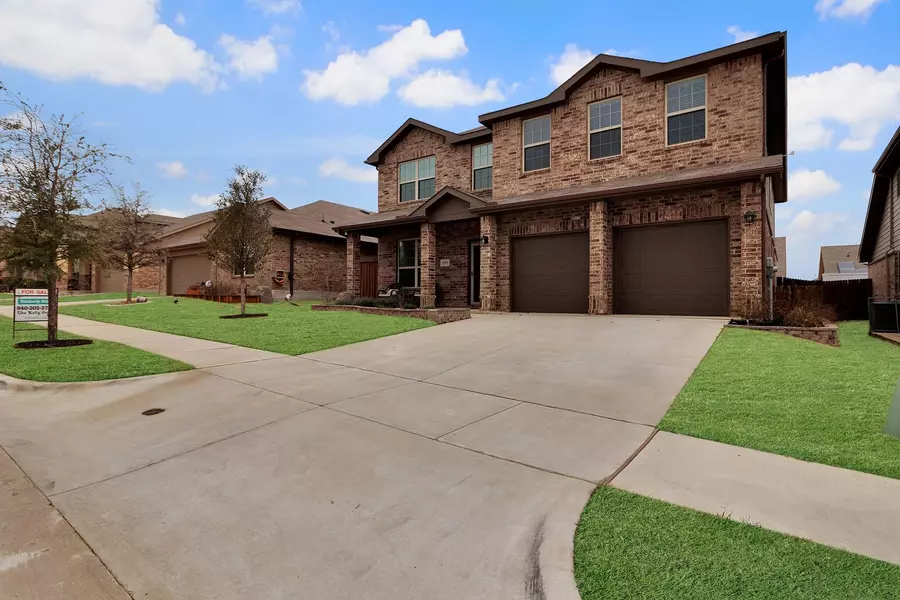 5501 Wharfside Place, Denton, TX 76208