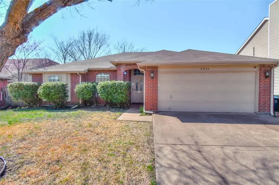 7953 Waterside Trail, Fort Worth, TX 76137