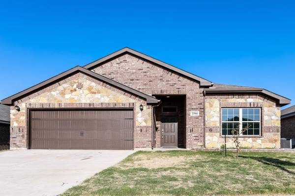 2504 Hadley Street, Weatherford, TX 76087