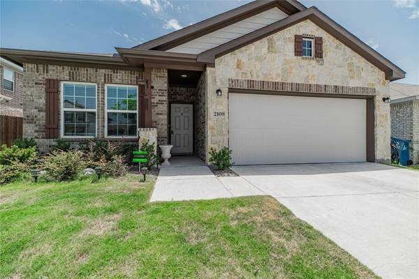 2109 Callahan Drive, Forney, TX 75126