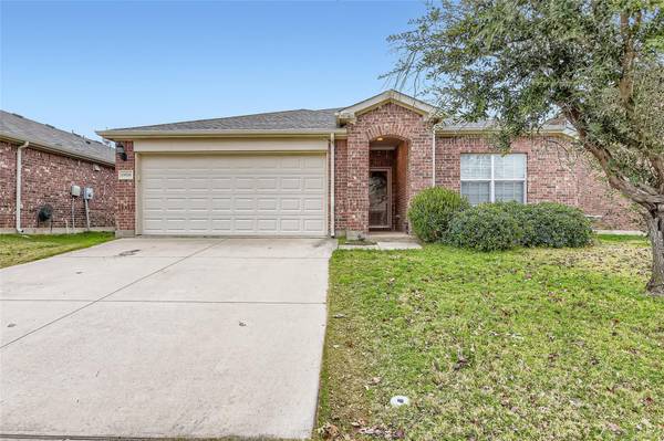 15928 Blaketree Drive, Fort Worth, TX 76177