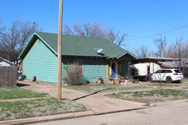 Munday, TX 76371,231 N 5th Avenue