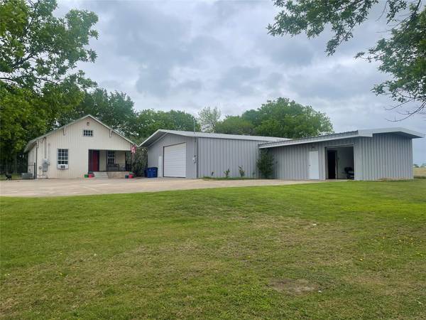 1101 Crisp Road, Ennis, TX 75119