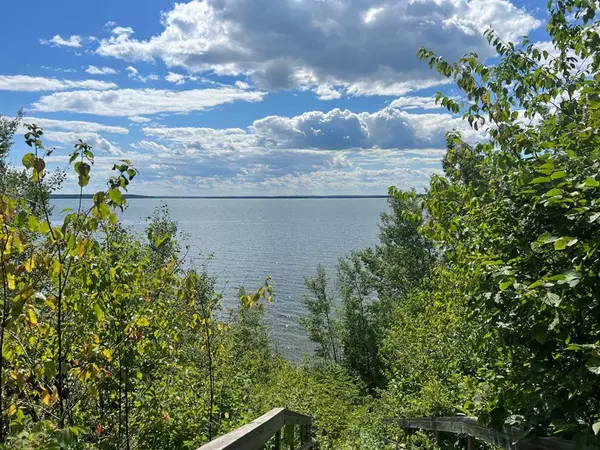 Lac La Biche, AB T0A 2C1,402 Lake (Golden Sands) DR