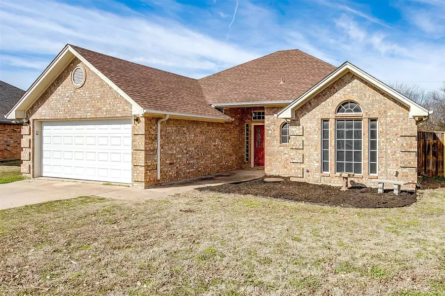 1540 Oak Tree Circle, Weatherford, TX 76086