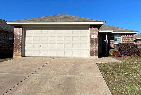 1204 Maplewood Drive, Crowley, TX 76036