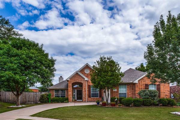 2411 Cruise Drive, Grand Prairie, TX 75054