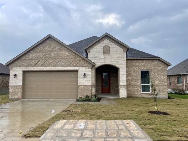 1207 Carnoustie, Ennis, TX 75119