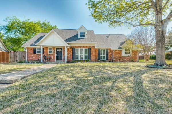 429 Pleasant Valley Lane, Richardson, TX 75080