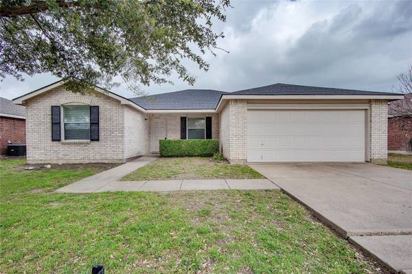 329 Indian Blanket Drive, Burleson, TX 76028