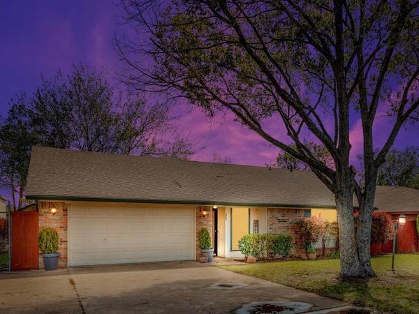 604 Springtime Drive, Cedar Hill, TX 75104