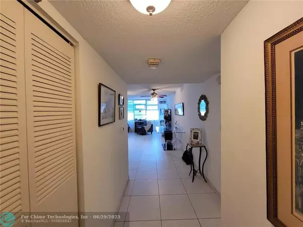 Aventura, FL 33160,2750 NE 183rd St  #407