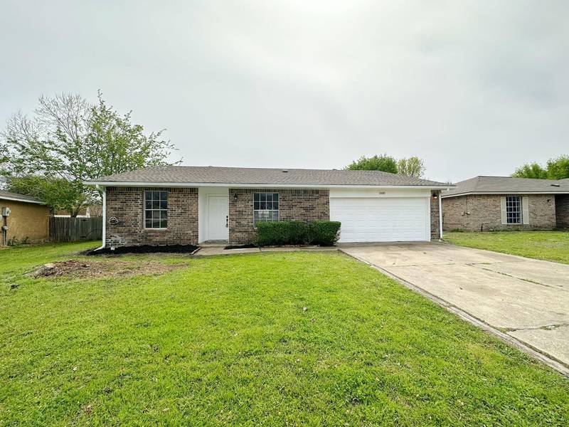 1600 Roundrock Trail, Mesquite, TX 75149