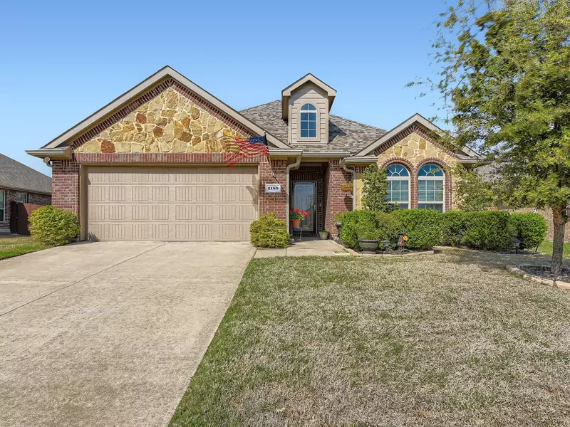 2189 Liriope Lane, Waxahachie, TX 75165