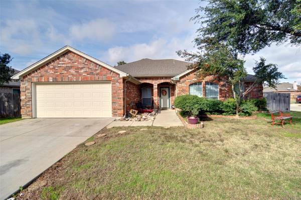 5325 Malibu Street, Fort Worth, TX 76244