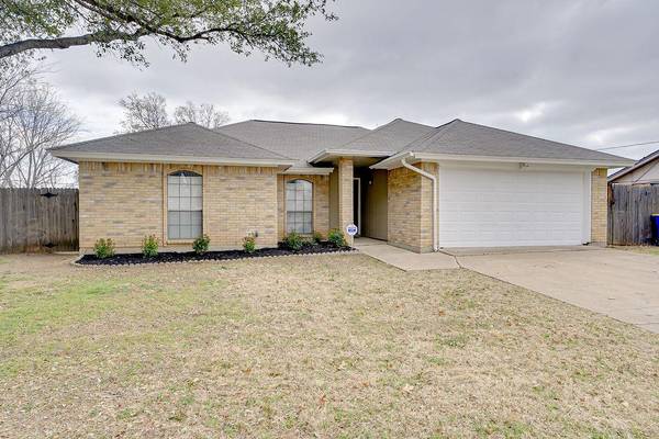 6704 Lampe Court, Watauga, TX 76148