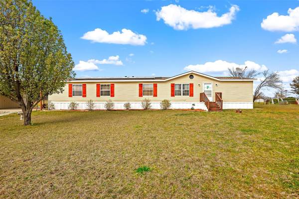 123 Finneyoaks Lane, Weatherford, TX 76085