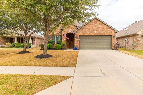 2766 Waterfall Lane, Little Elm, TX 75068