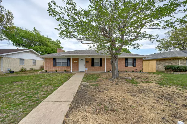 1717 Acosta Street, Grand Prairie, TX 75051