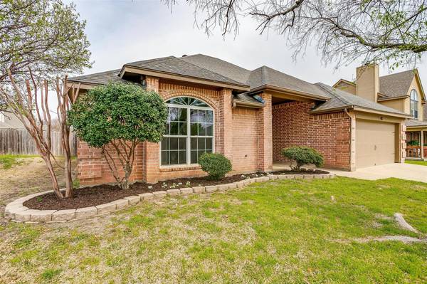 402 Taos Court E, Aledo, TX 76008