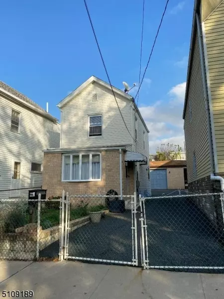 327 N 2Nd St #1, East Newark Boro, NJ 07029