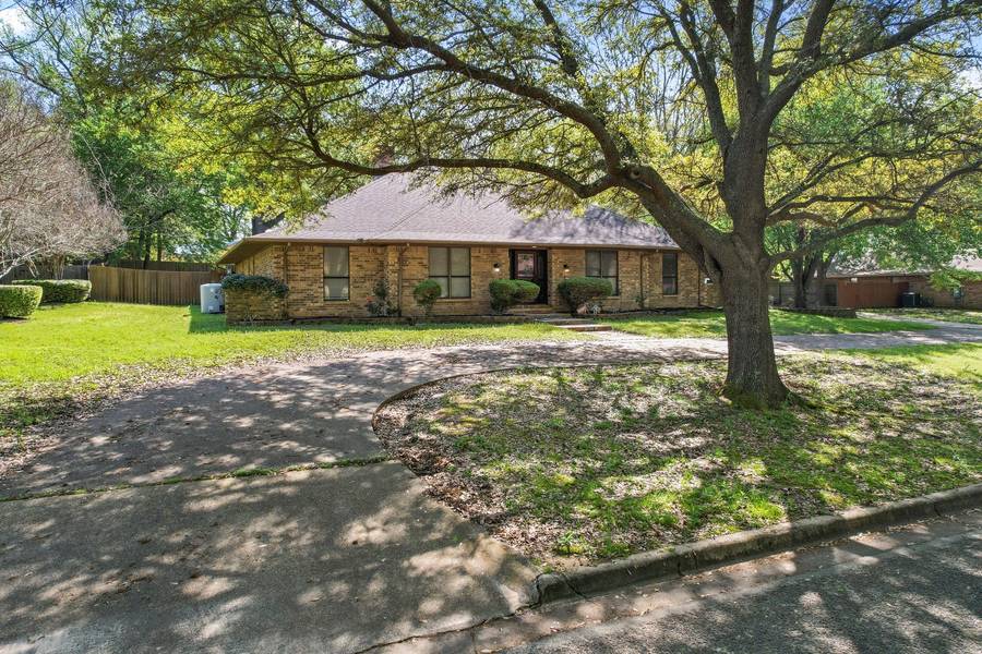 3130 Eagle Drive, Mount Pleasant, TX 75455