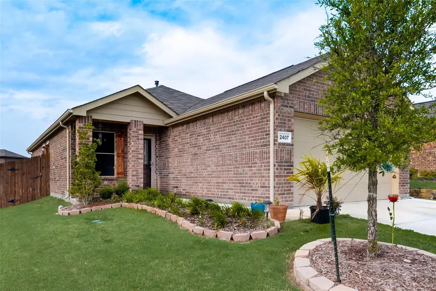 2407 Russell Street, Crandall, TX 75114