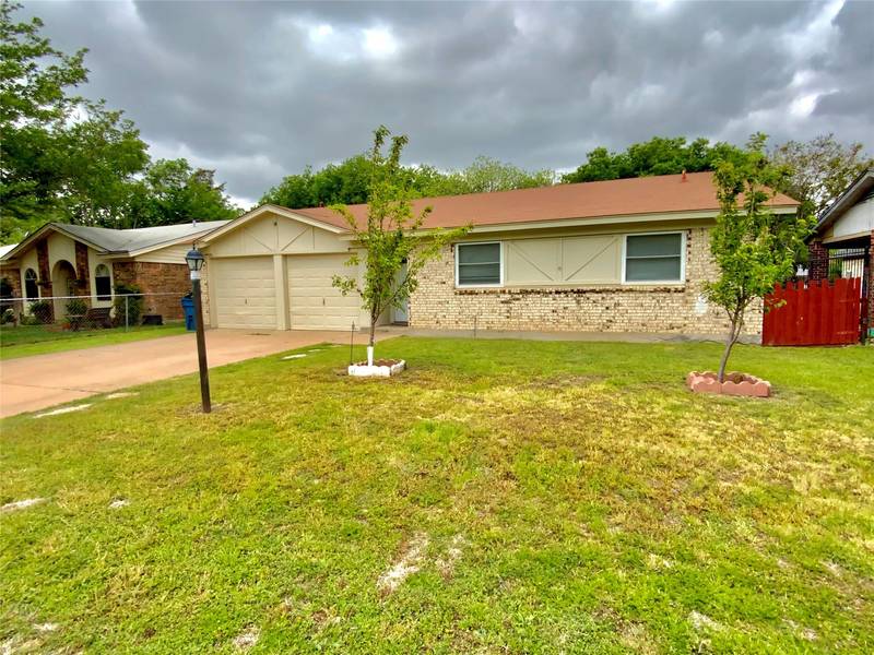 1779 Americana Boulevard, Blue Mound, TX 76131