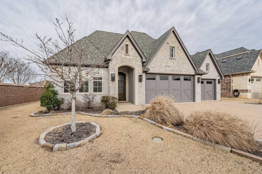 2732 River Path Court, Burleson, TX 76028