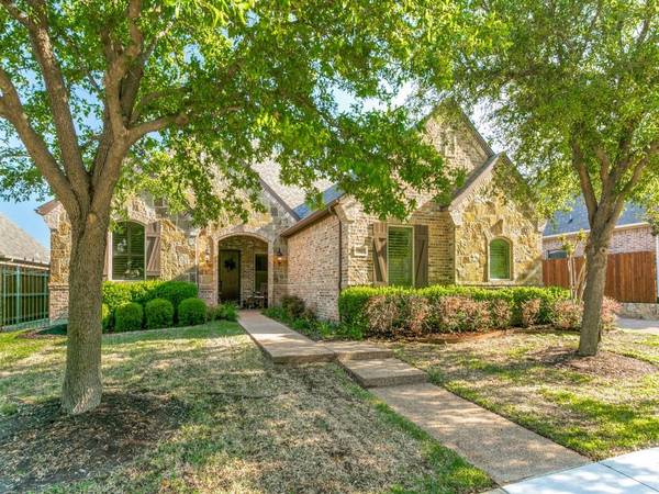 7917 Forest View Court, North Richland Hills, TX 76182