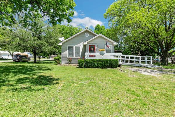 400 S Garrett Avenue, Garrett, TX 75119