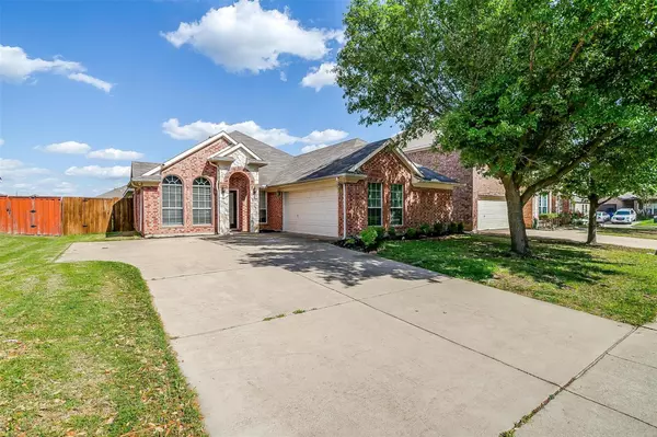 Burleson, TX 76028,804 Chestnut Avenue