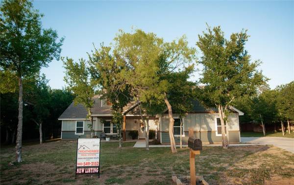 1021 Westwood Drive, Graham, TX 76450