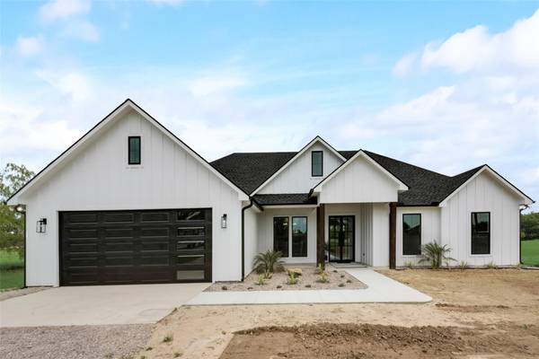 334 NW 2100, Corsicana, TX 75110