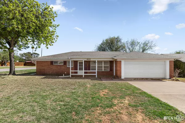 601 W Clara Avenue, Iowa Park, TX 76367