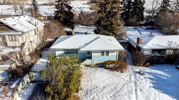 Calgary, AB T2N 1E1,3712 8 AVE NW