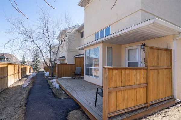 Calgary, AB T2Y 3J6,35 Millrose PL SW