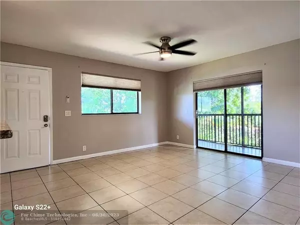 Deerfield Beach, FL 33441,632 Trace Cir  #202