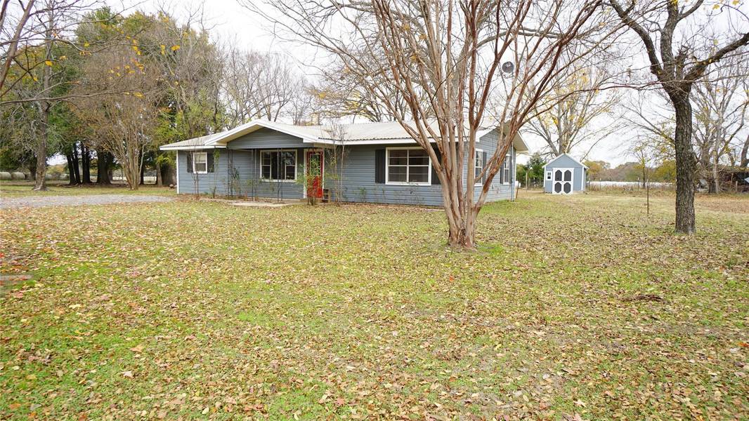 1138 County Road 2130, Telephone, TX 75488