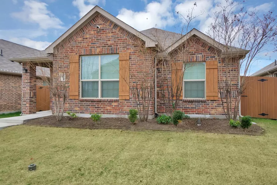 4003 Villawood Trail, Heartland, TX 75126