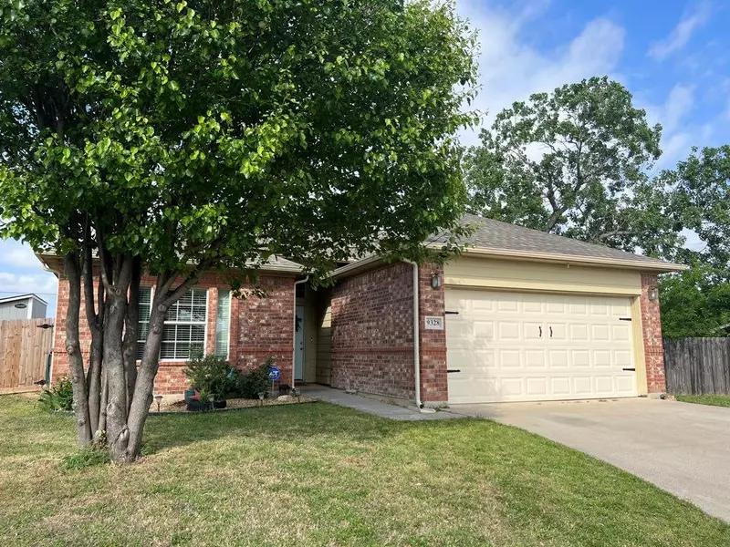 9328 Aubree Court, Fort Worth, TX 76140