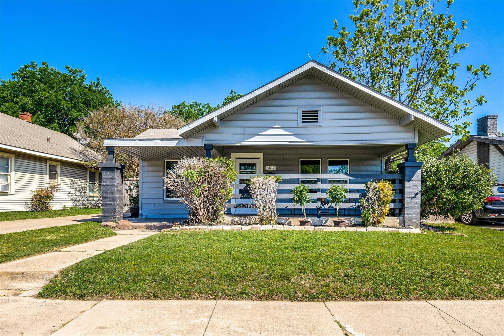 3109 Meadowbrook Drive,  Fort Worth,  TX 76103