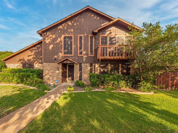 8718 County View Road, Dallas, TX 75249