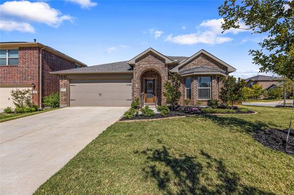 1317 Morning Ridge Trail, Aubrey, TX 76227