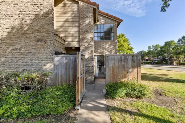 Richardson, TX 75080,333 Melrose Drive #30B