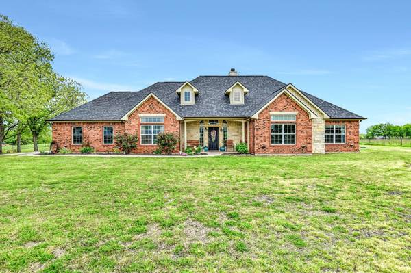 606 Calimus Flatt Road, Bells, TX 75414