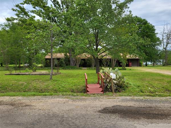 750 ASH Street, Blossom, TX 75416